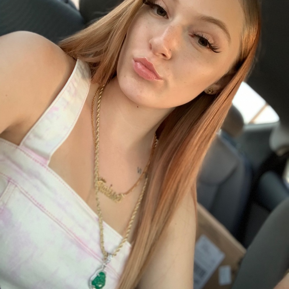 Meet your Posher, Marissa